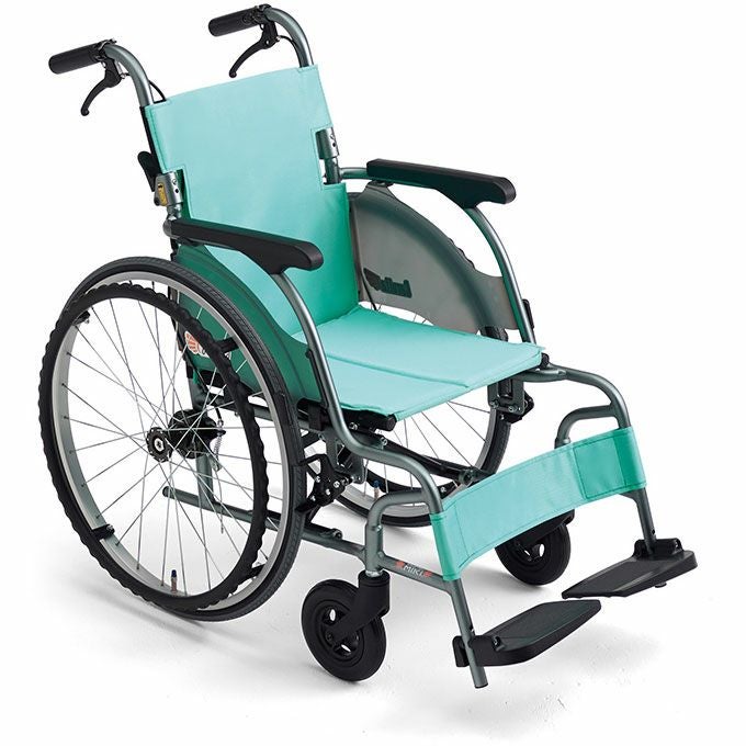 CUSTOMER カスタマ　車椅子　蛍光グリーン 介助用車椅子 CUKY-900B カスタマ 痛くならない～す 多機能 自走式(介助兼用) 商品
